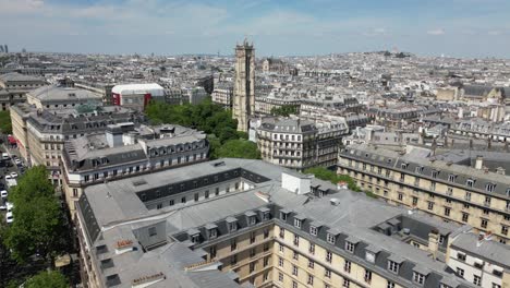 Saint-Jacques-Tower-and-cityscape,-Paris-in-France