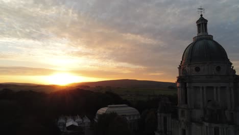 Ashton-Memorial-Rico-Domo-Histórico-Locura-Punto-De-Referencia-Vista-Aérea-A-Través-De-Sunrise-Lancashire-Campiña-Retroceder