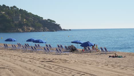 Beach-sand-hammocks-Mediterranean