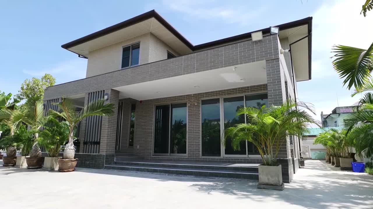 麗で近代的な家屋の外観デザイン