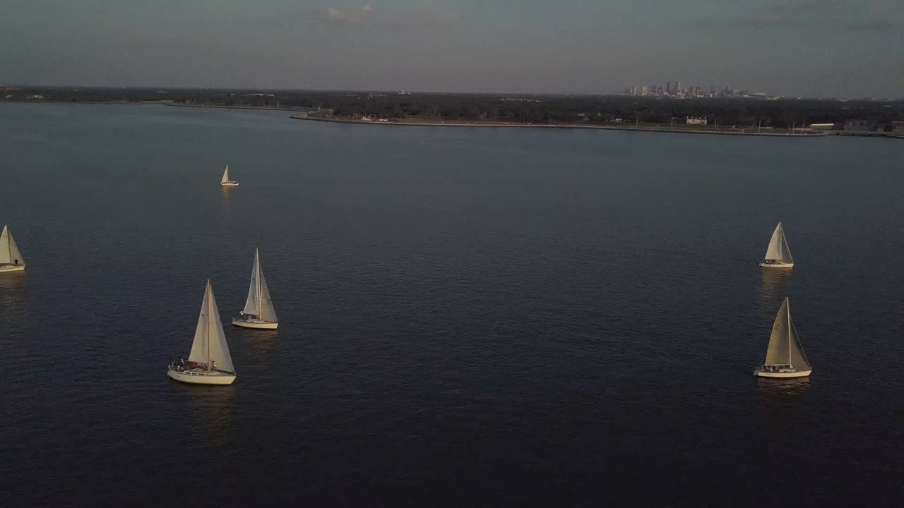 una gran regata en el lago
