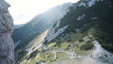 Wandern-Durch-Die-Julischen-Alpen-Im-Triglav-Nationalpark-In-Slowenien