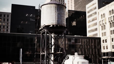Wolkenkratzer-Und-Hohe,-Dünne-Gebäude-In-New-York-City,-Manhattan