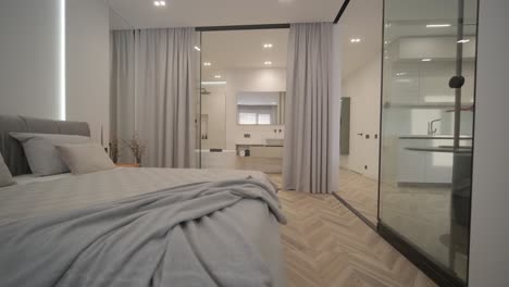 diseño y decoración de dormitorios interiores de lujo modernos. cama maestra de tamaño king.