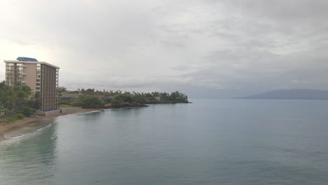 Maui-tourism.-Oceanfront-luxury-resort-aerial-view