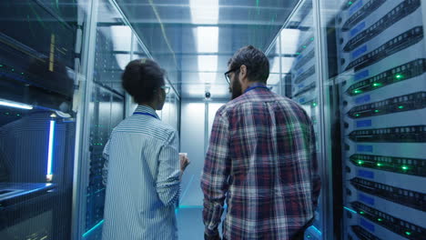 it professionals working in a data center