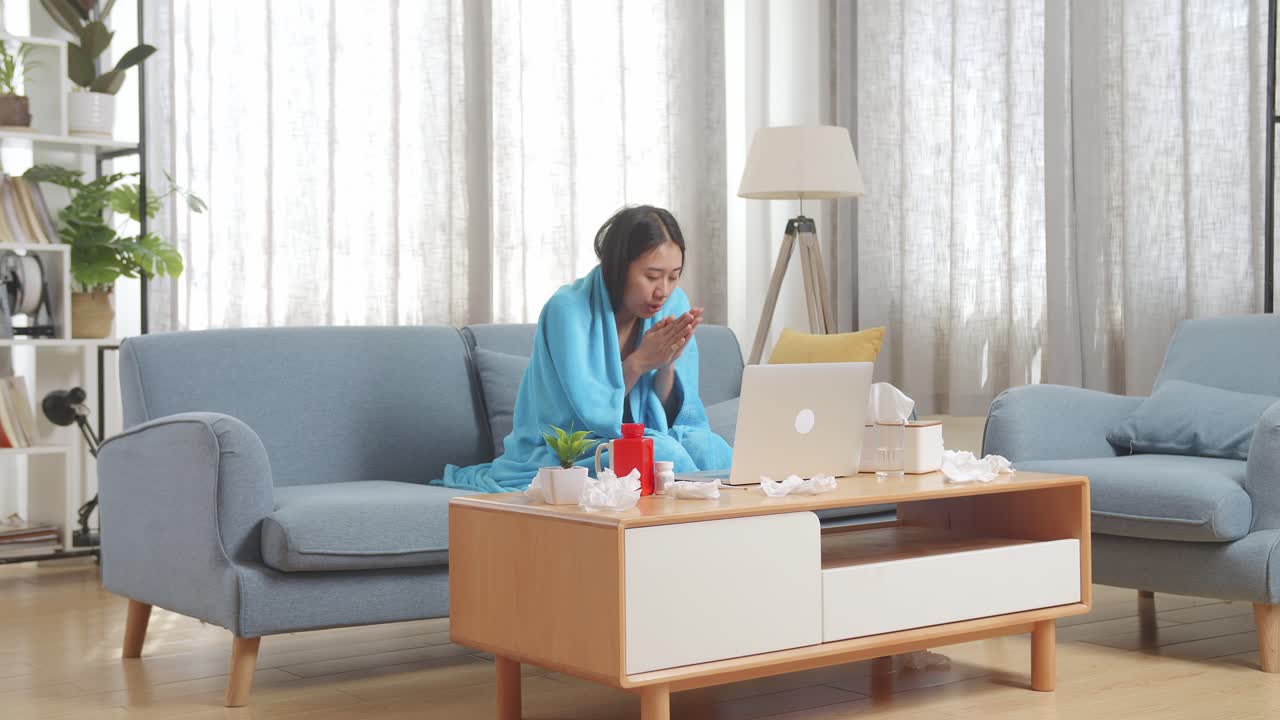 아픈 여성 비디오 컨퍼런스