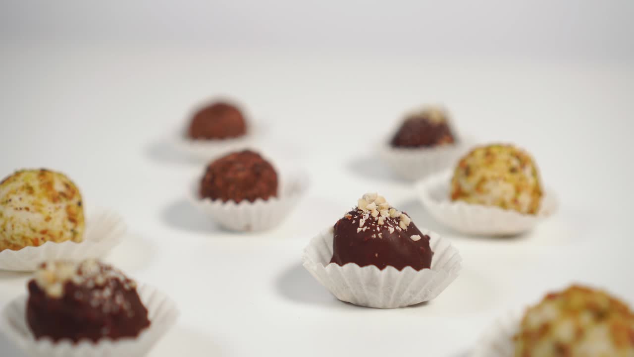 dulces caseros hechos de alimentos ecológicos sin azúcar para el desayuno en una dieta