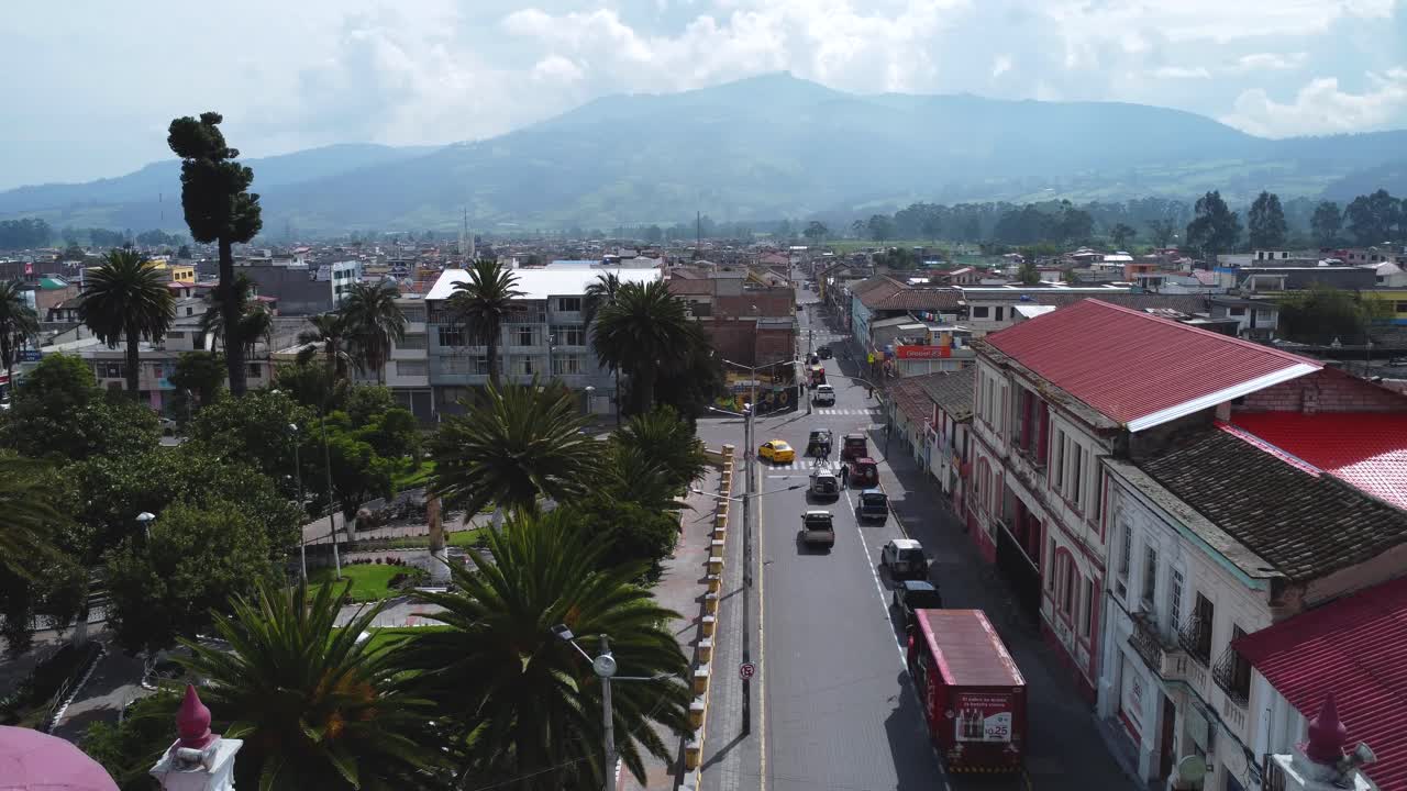 Vista aerea della città ecuadoriana di Machachi, provincia di Pichincha.