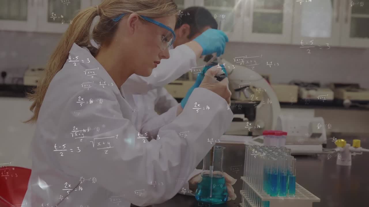 animación de ecuaciones matemáticas sobre diversos científicos en el paisaje urbano del laboratorio
