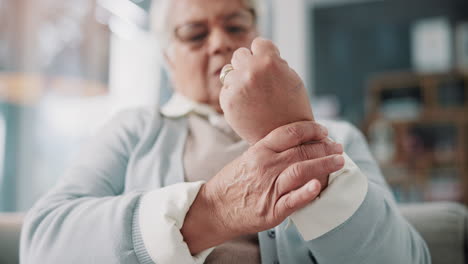 elderly woman experiencing wrist pain