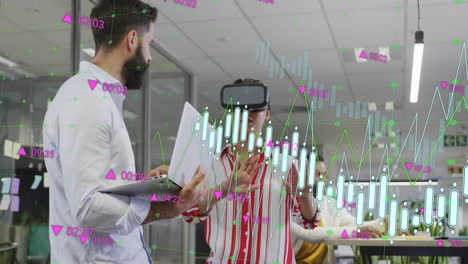 animación del procesamiento de datos financieros sobre diversos empresarios en la oficina.