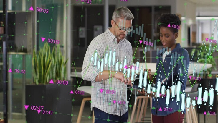 Animazione dell'elaborazione dei dati finanziari su diversi uomini d'affari in ufficio