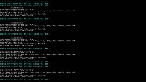 Ethereum-Mining-Auf-Einem-Schwarzen-Bildschirm,-Der-Vorbeiscrollt