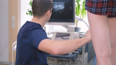 ultrasound examination of a patient's leg