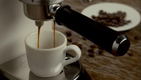 Hacer-Café-Con-Una-Cafetera