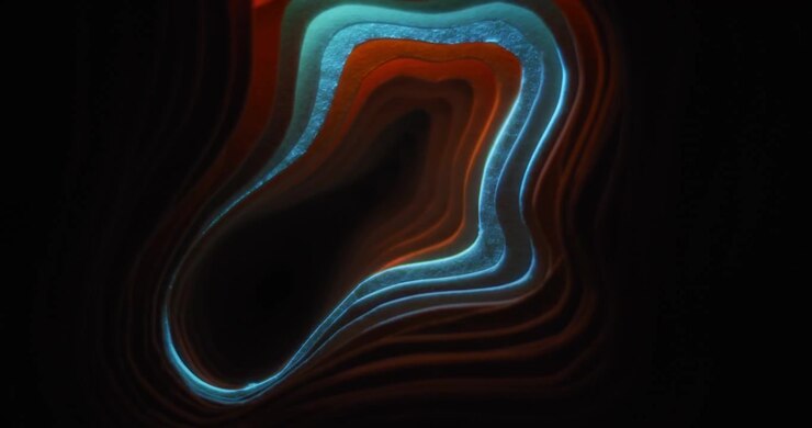 Lights moving in abstract shapes