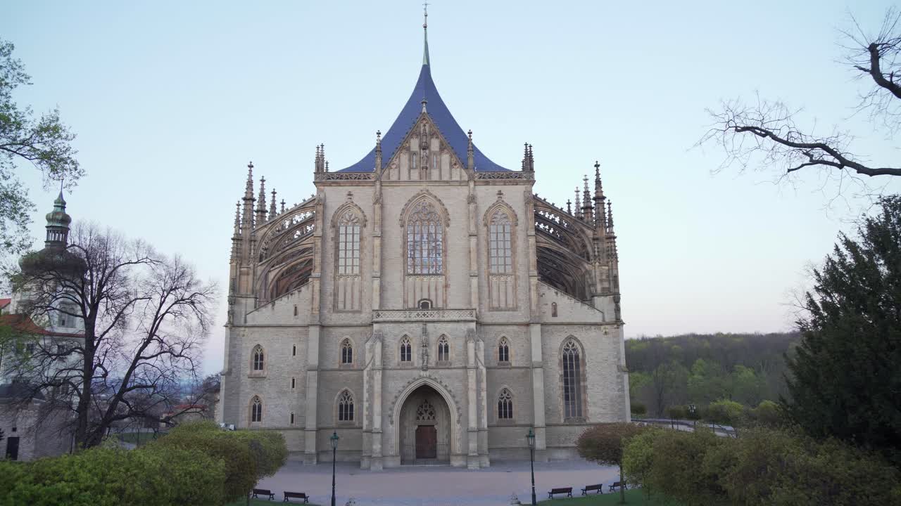 Front view of St. Barbara's Cathedral in Kutna Hora, one of the top must visit places in Czech Republic, panning left