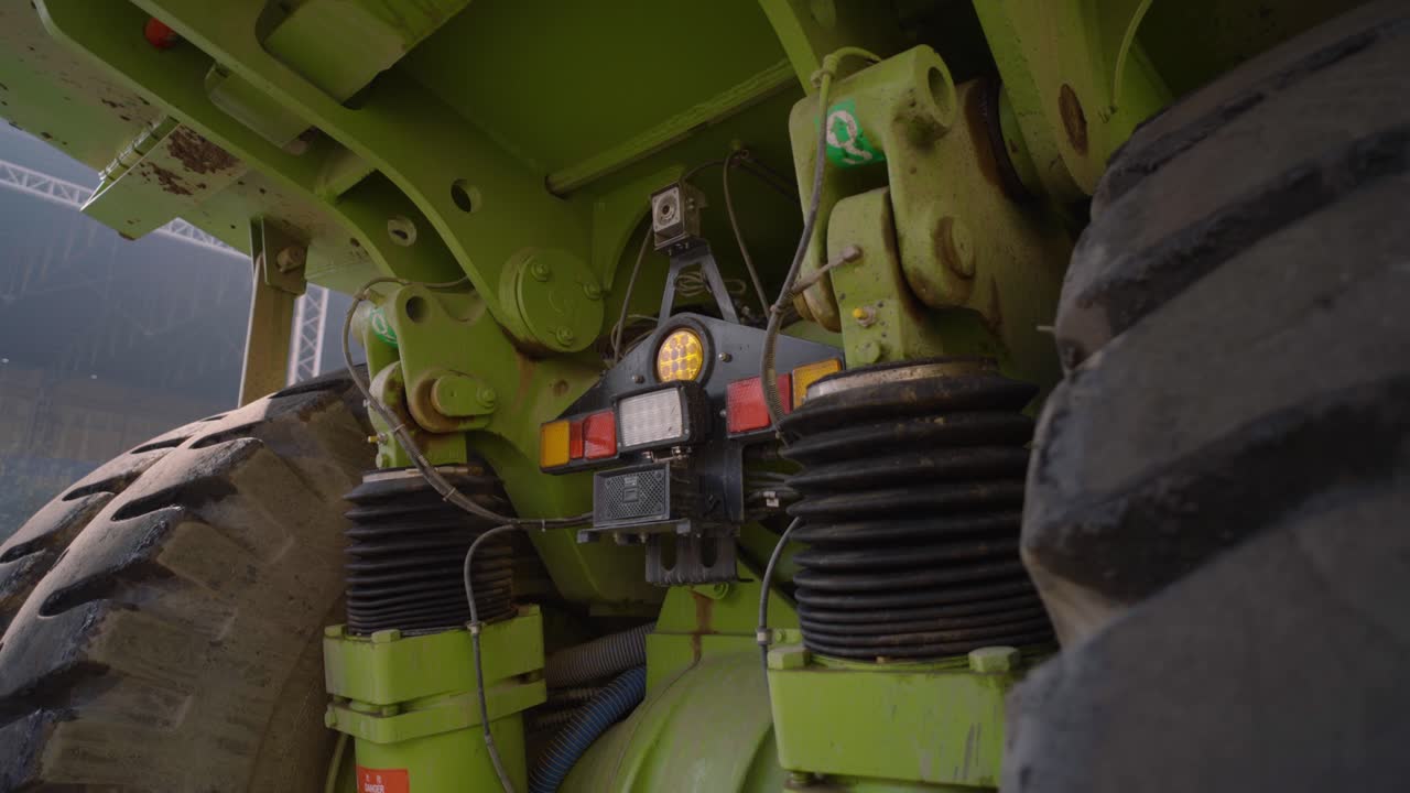 Showing EV mining truck suspension technology and heavy duty vehicle engineering The suspension