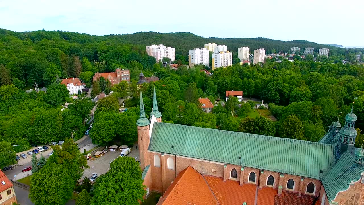 desde el aire: parque público oliwa en sopot, polonia