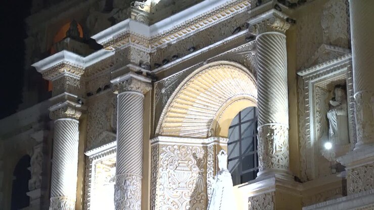 Primo piano della chiesa La Merced ad Antigua Guatemala