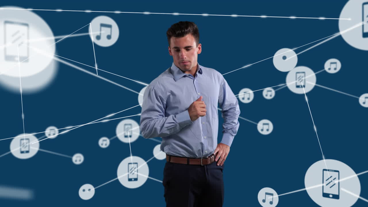 animación de un empresario caucásico y una red de conexiones con iconos sobre fondo azul