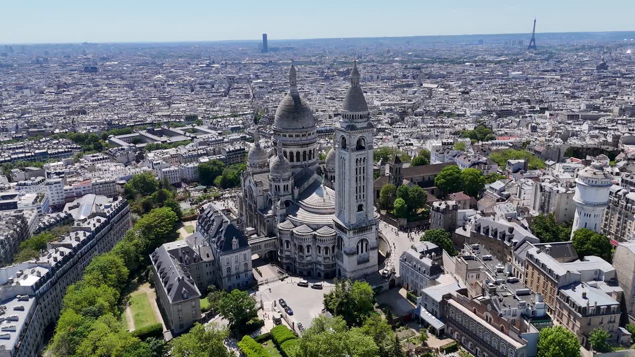 Sacre Coeur Church At Paris Ile De France In France. Sacre Coeur Shrine. Paris Skyline Scene. Sacre Coeur Church At Paris In Ile De France France. Catholic Religion. Tourism Landmark.