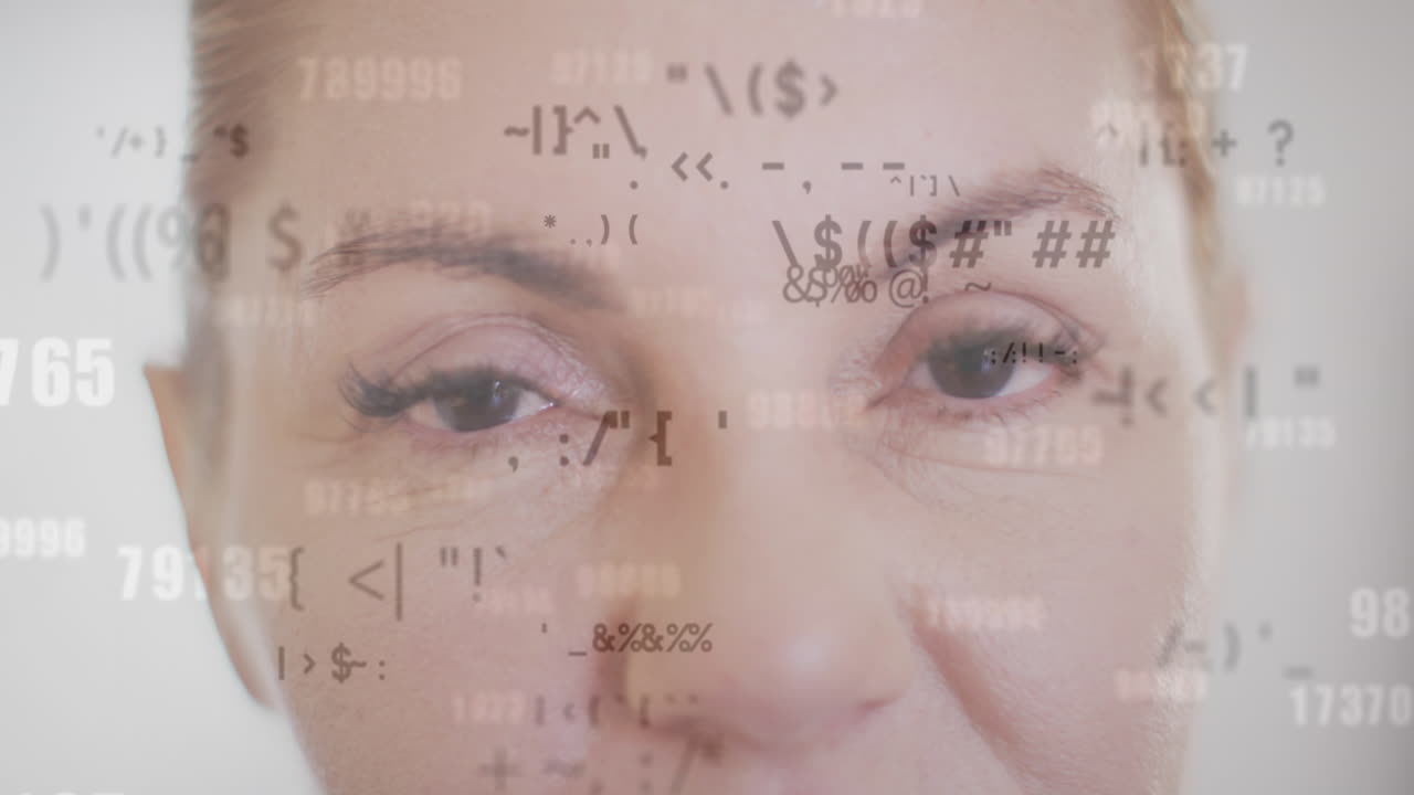 병원에서 백인 여성 의사에 대한 의료 데이터 처리 애니메이션