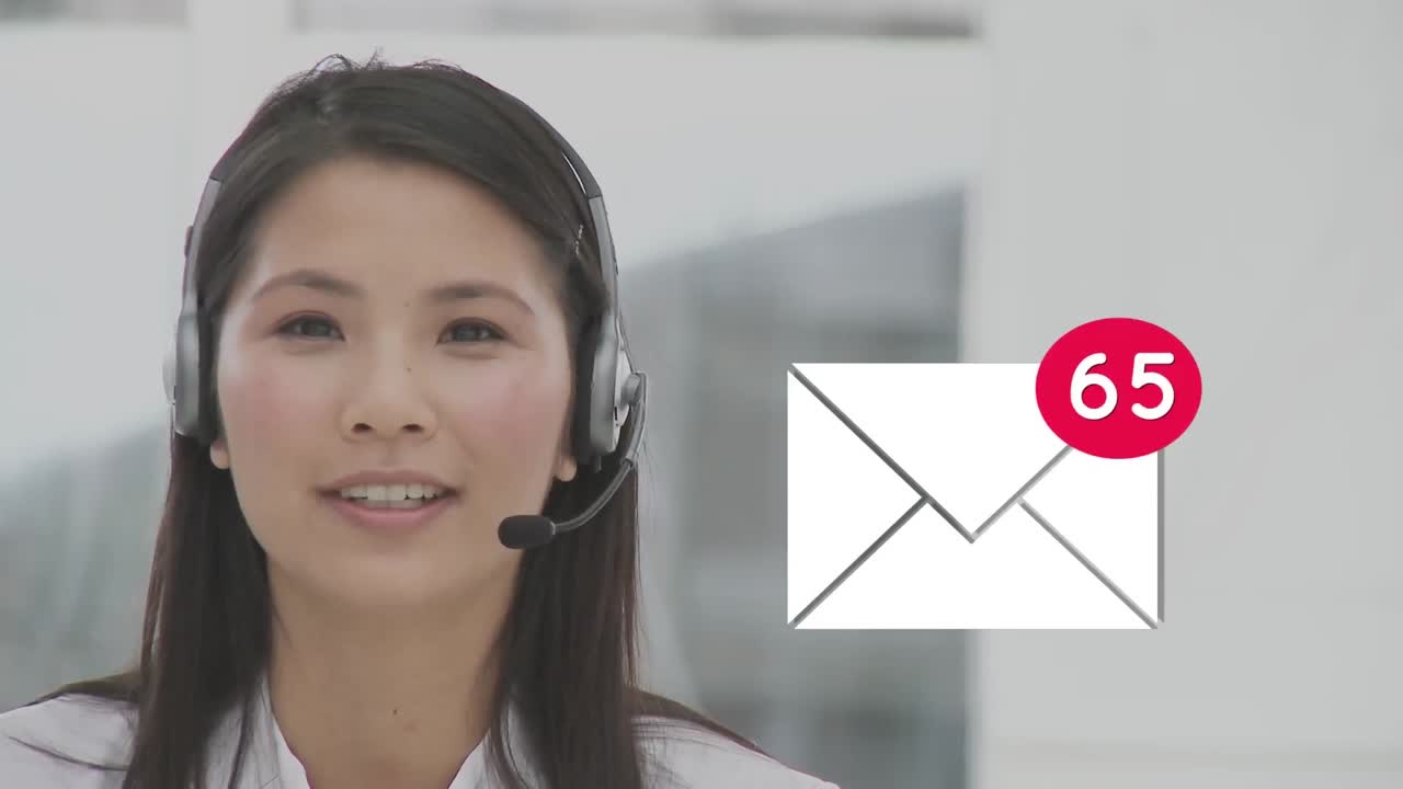 Operatore di call center che riceve messaggi