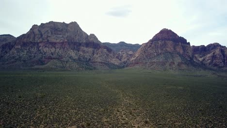 Slow-high-aerial-push-at-Red-Rock-Canyon-in-Nevada