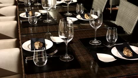 luxury outdoor restaurant table setting