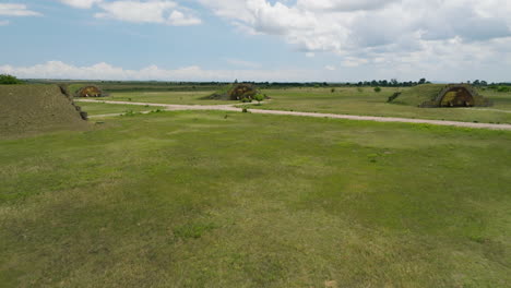 Landebahnen-Und-Hangars-Des-Verlassenen-Militärflugplatzes-Shiraki-In-Georgia