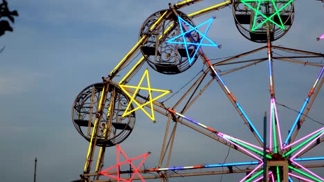 ferris wheel in city, time lapse