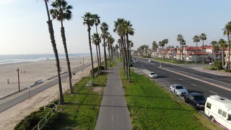 Huntington-Beach-bike-trail-and-highway,-California,-United-States