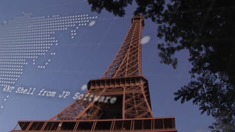 animación del mapa del mundo y procesamiento de datos sobre el paisaje urbano de parís.