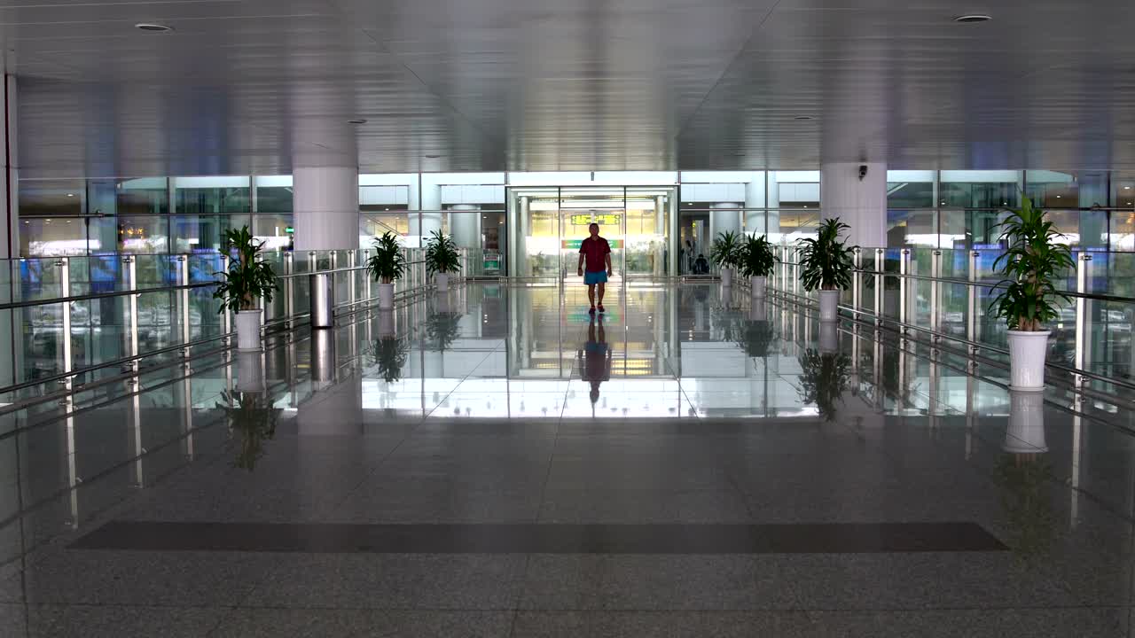 In building the airport comes to man