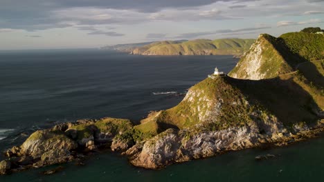 Nugget-Point-Lighthouse,-amazing-scenic-coastal-landscape