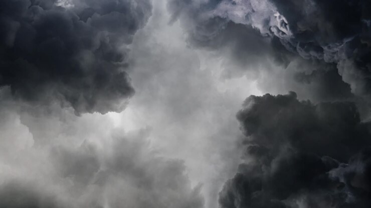 nuvola scura nel cielo, nuvola Cumulonembo