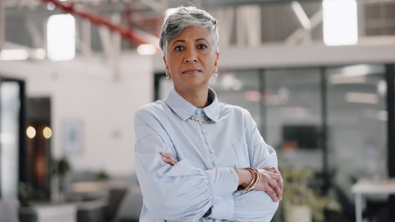 éxito, liderazgo y mujeres de alto rango en el cargo