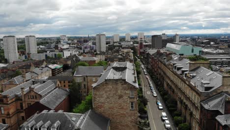 edificios del centro de la ciudad de glasgow en escocia, reino unido - disparo de avión no tripulado