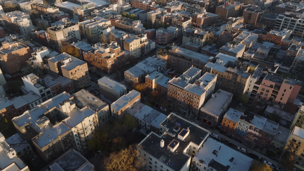 브루클린의 윌리엄스버그 (williamsburg) 의 공중 풍경, 뉴욕의 한 가을 아침 촬영.