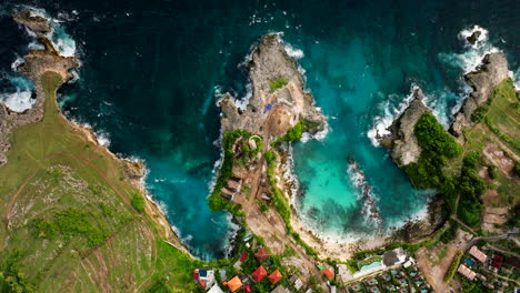 Top-View-Of-Blue-Lagoon-Nusa-Ceningan-In-Lembongan,-Bali-Indonesia