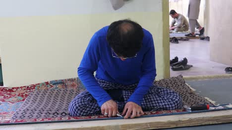 balanceando el encanto envejecido de las alfombras viejas
