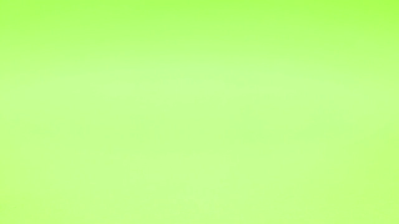 coche rojo conduce huevo de pascua azul en el techo en pantalla verde - stop motion