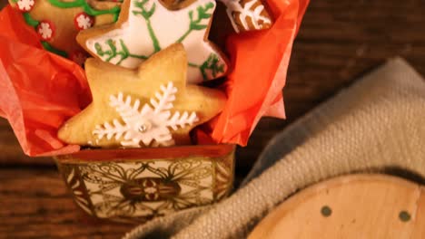 Christmas-gingerbread-cookies-on-wooden-table