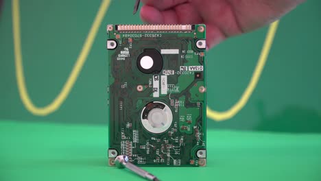 servicio de disco duro de computadora con onda sinusoidal