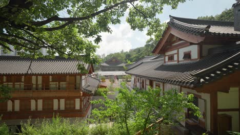 Architecture-on-old-ancient-korean-traditional-buildings-in-Bongeunsa-Buddhist-Temple-in-Seoul,-South-Korea