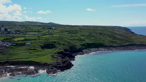 st ives 康沃爾的 porthmeor 海灘上的無人機景色