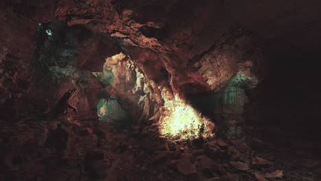 abundan las formaciones intrincadas de las cuevas.