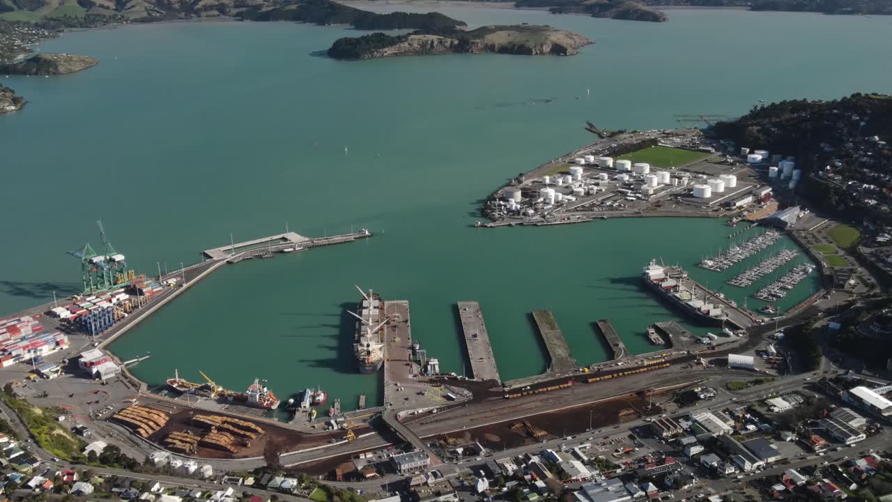 라이틀턴, 뉴질랜드 남섬 의 가장 큰 항구